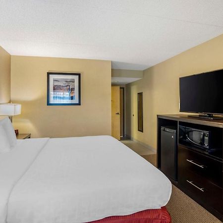 Best Western Harrisburg North Hotel Екстериор снимка