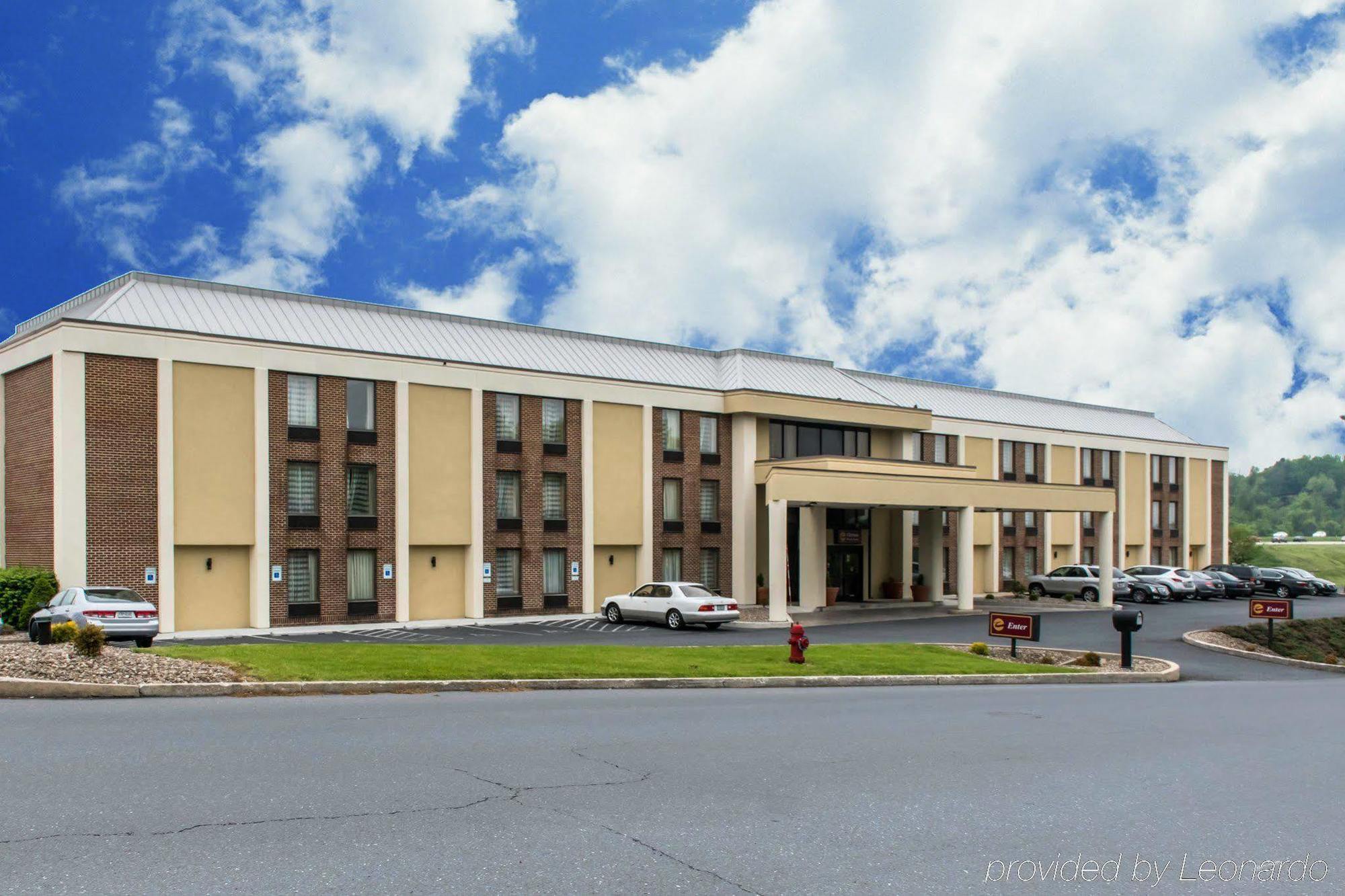 Best Western Harrisburg North Hotel Екстериор снимка