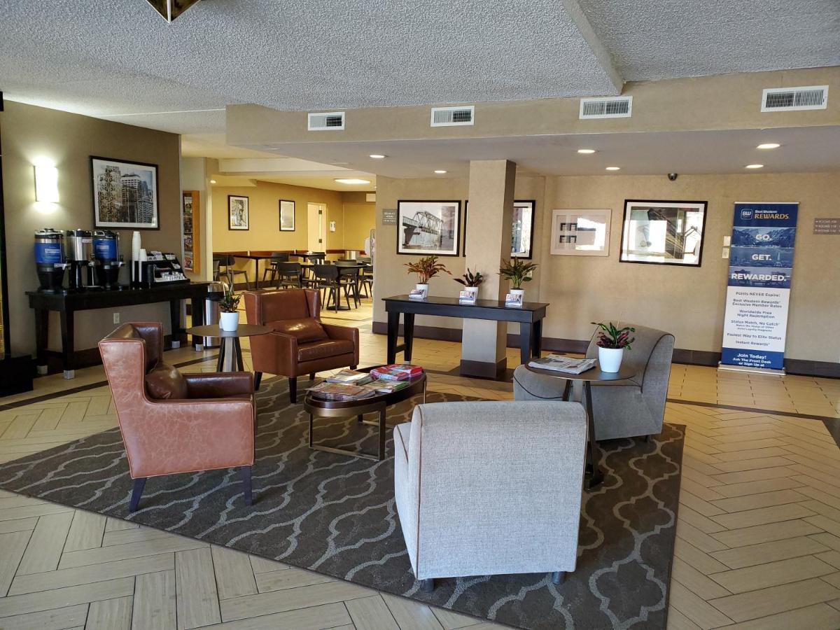 Best Western Harrisburg North Hotel Екстериор снимка